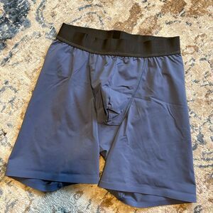 lululemon Men’s Blue Always in Motion Short Boxers 5” Length Size Small NWOT